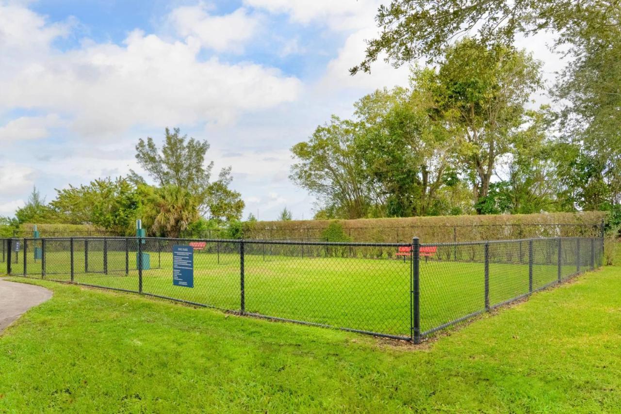 Tucker At Palm Trace Landings Fort Lauderdale Davie Exterior foto